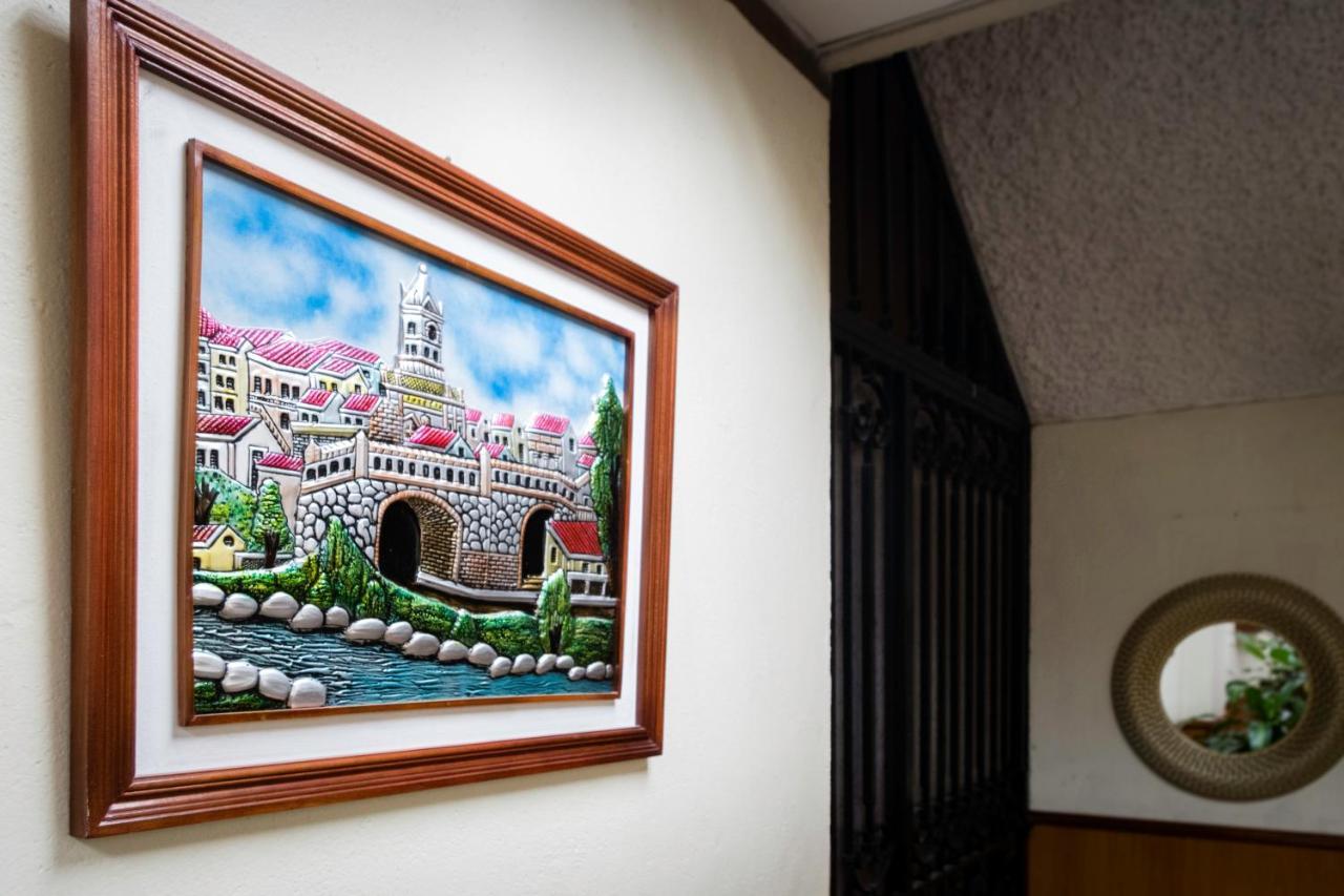 Hotel Mariscal Inn & Suite 쿠엔카 외부 사진