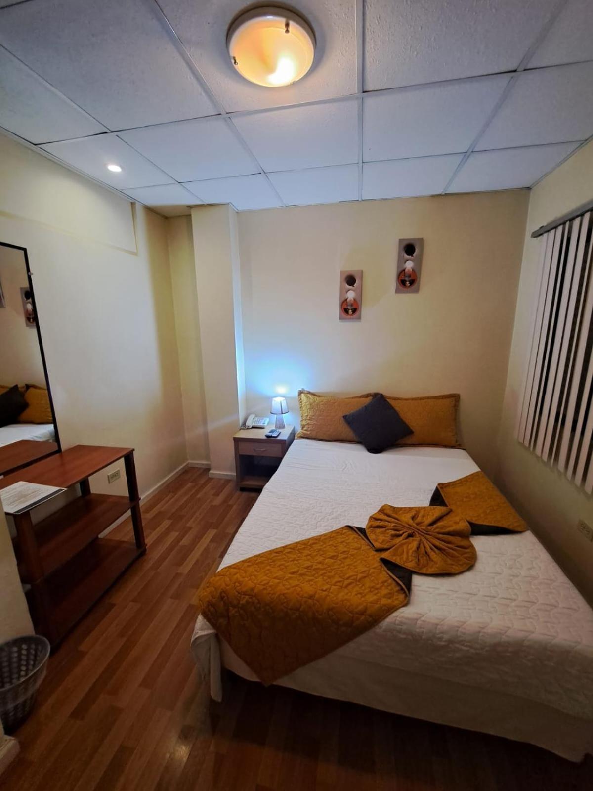 Hotel Mariscal Inn & Suite 쿠엔카 외부 사진